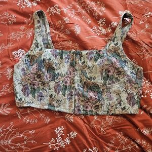 Wild Fabke Floral crop top